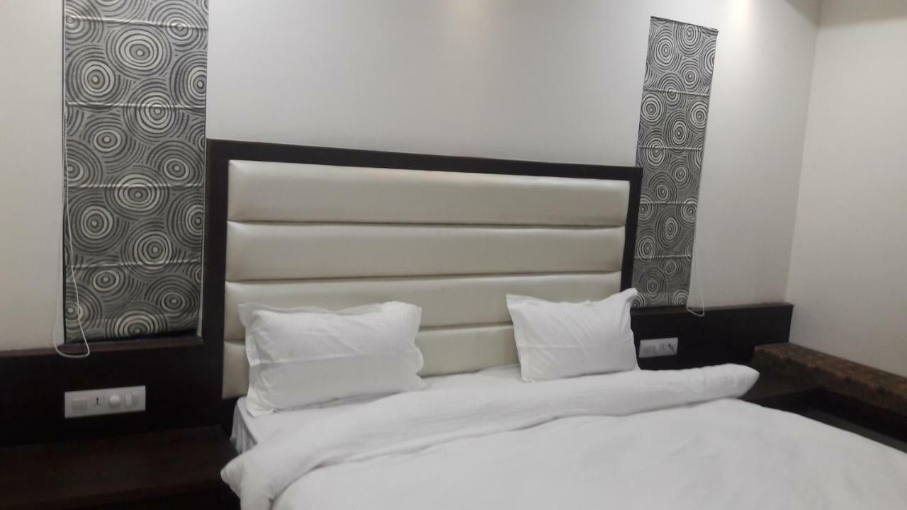 Adya Inn Τζοντχπούρ Εξωτερικό φωτογραφία